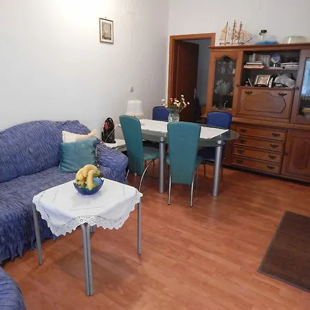 Apartment Lara *