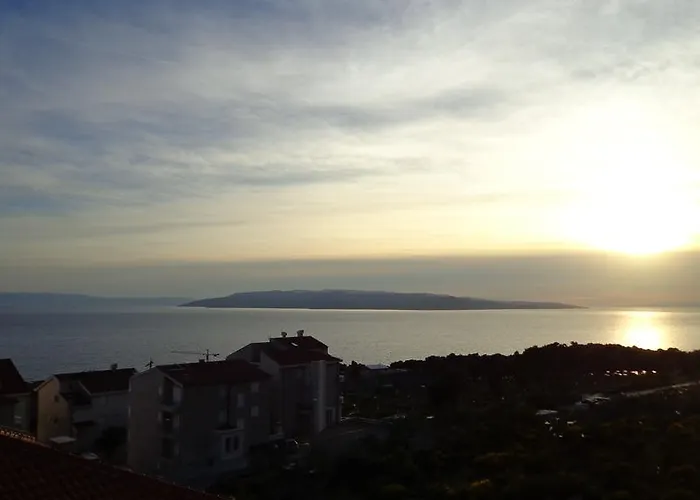 Lara 马卡尔斯卡